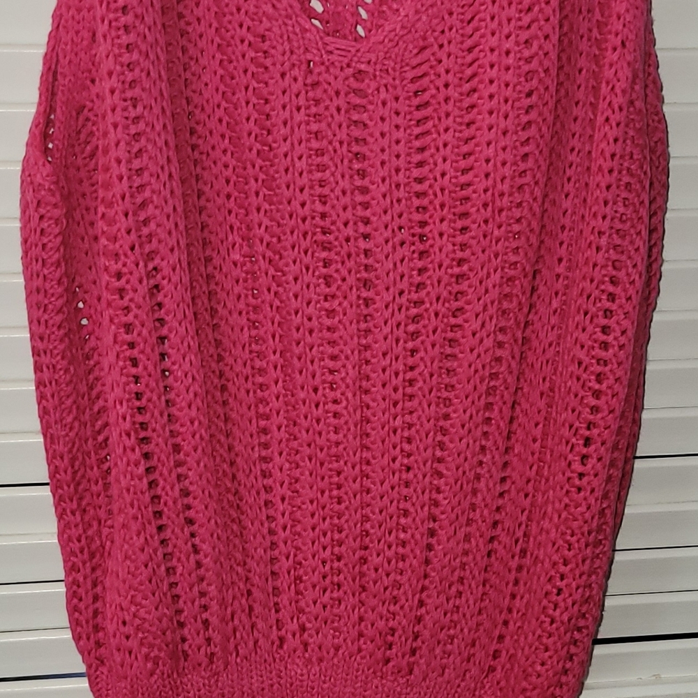 Cupshe V-Neck Fuchsia Sweater